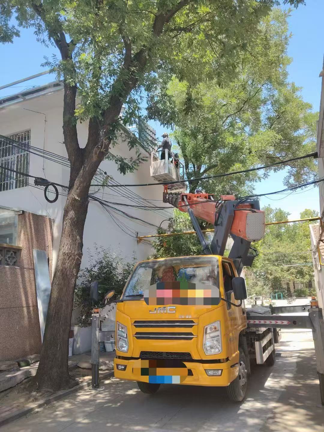 康保县高空作业车能吊装重物吗？最大承载多少公斤？